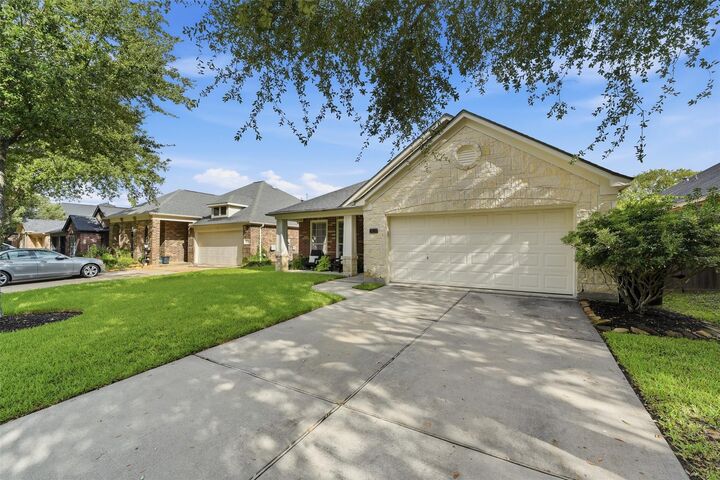 Property Photo: 28210 Everett Knolls Drive TX 77494