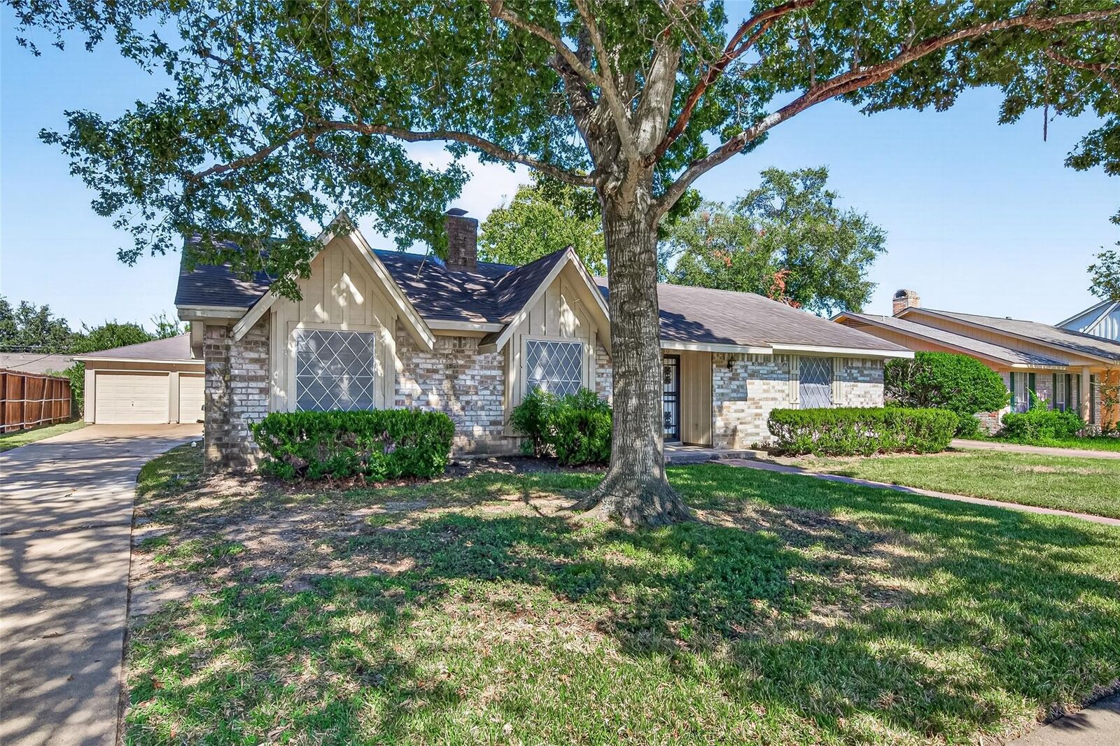 Property Photo:  9310 Roos Road  TX 77036 