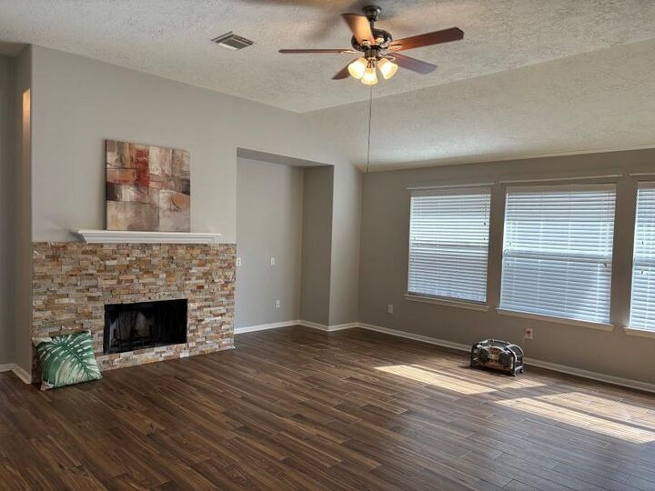 Property Photo: 21526 Forest Colony Drive TX 77365