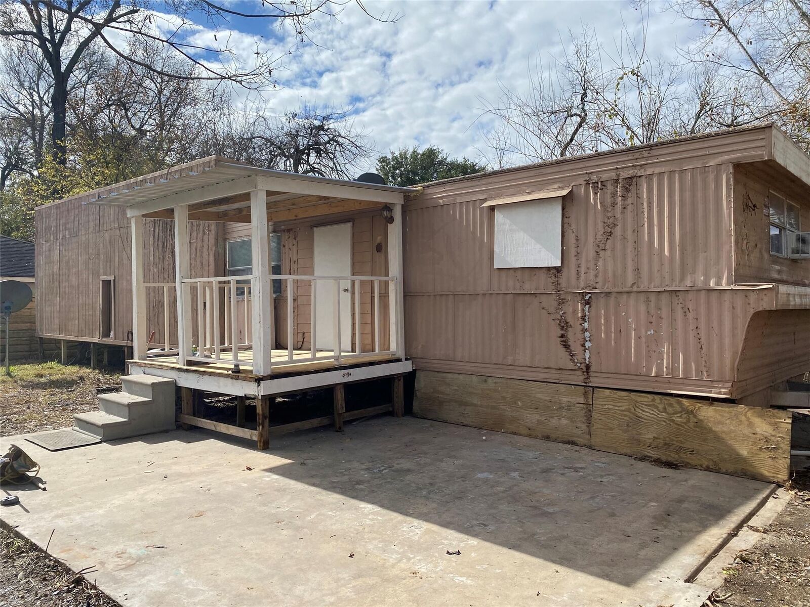Property Photo:  310B Harris Road B  TX 77562 