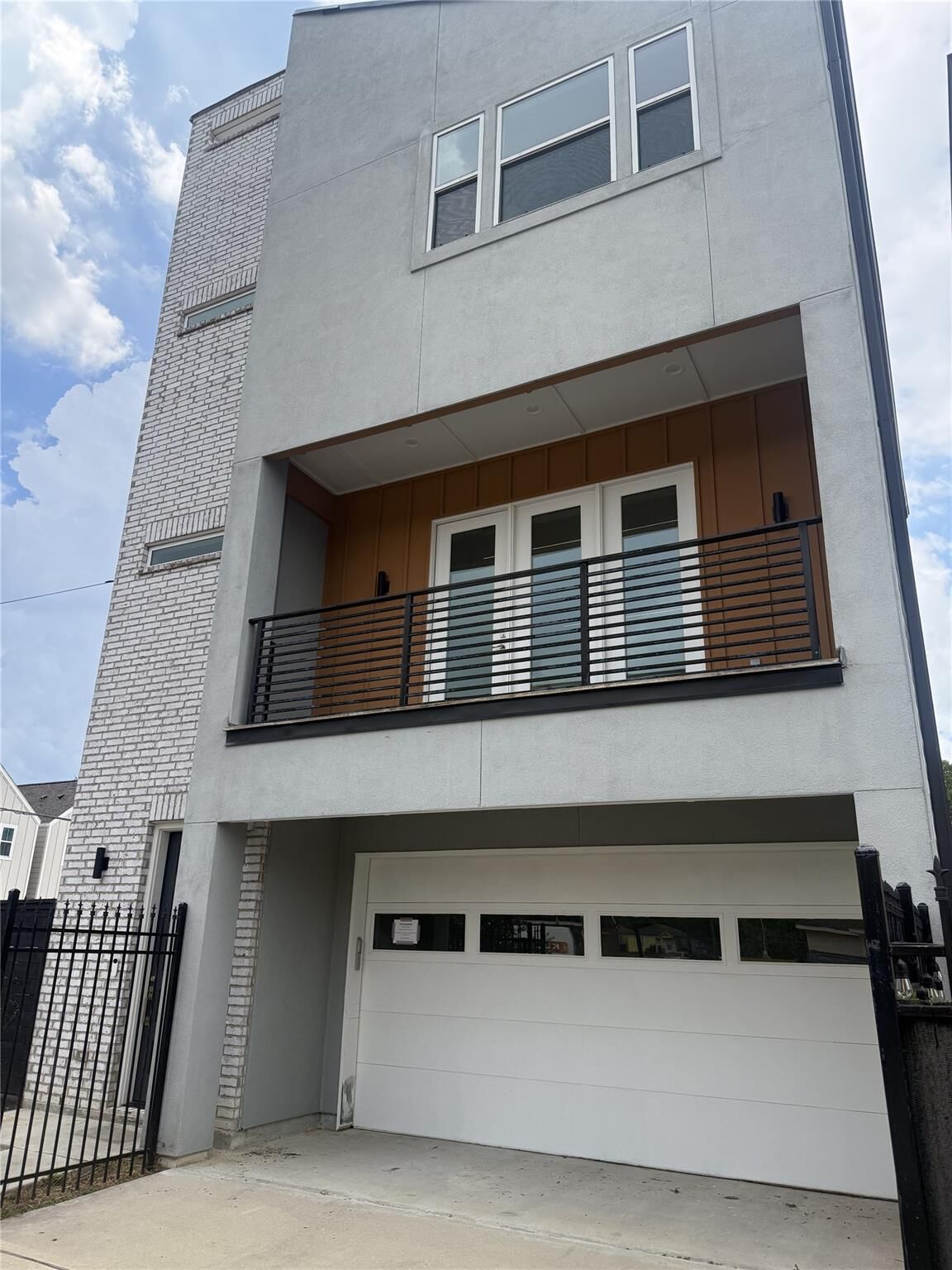 Property Photo:  2422 Briley Street  TX 77004 