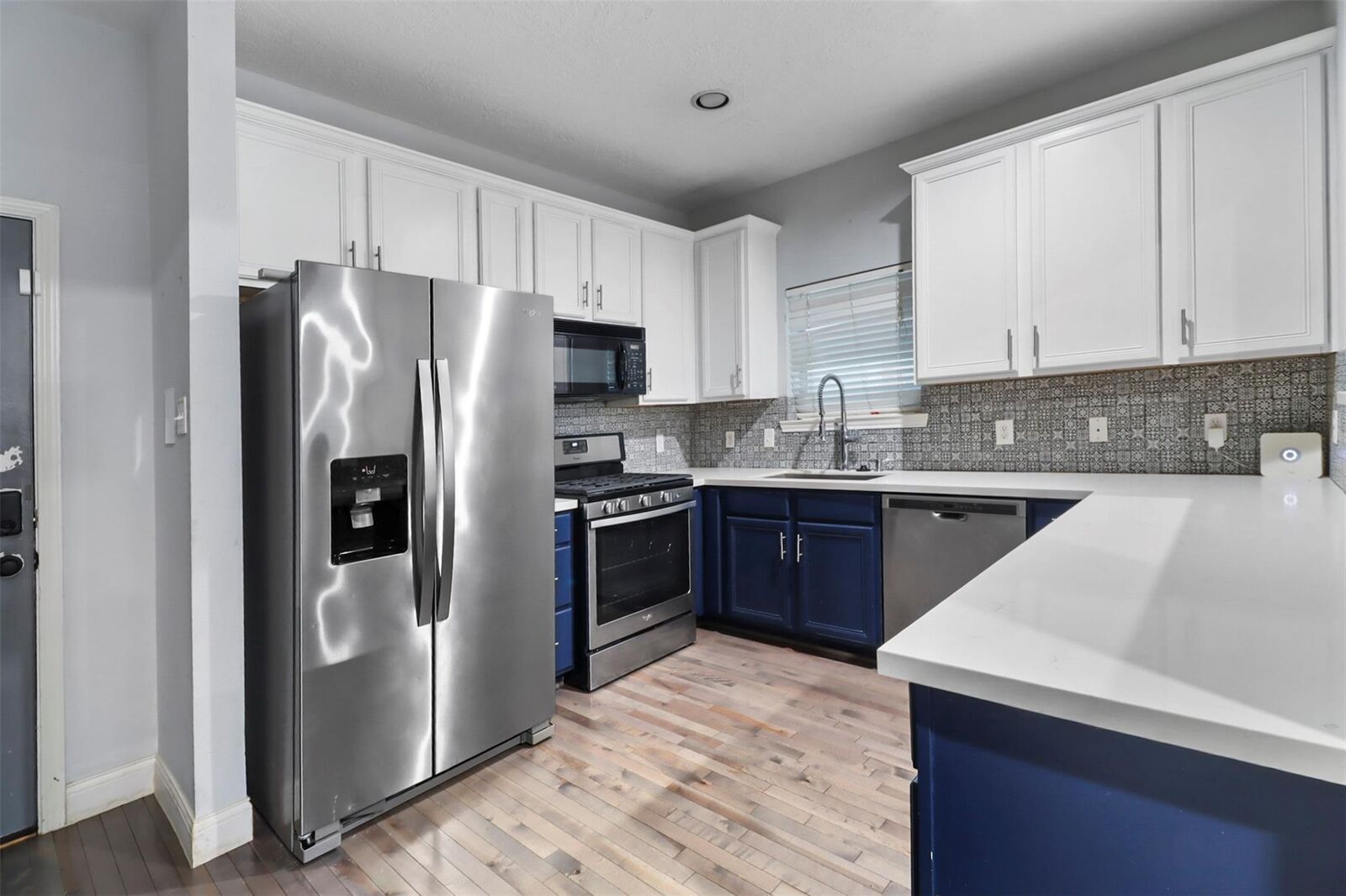 Property Photo:  1828 Fletcher Street  TX 77009 