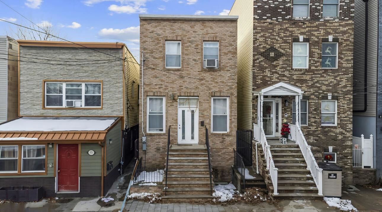Property Photo:  15 Wales Ave  NJ 07306 