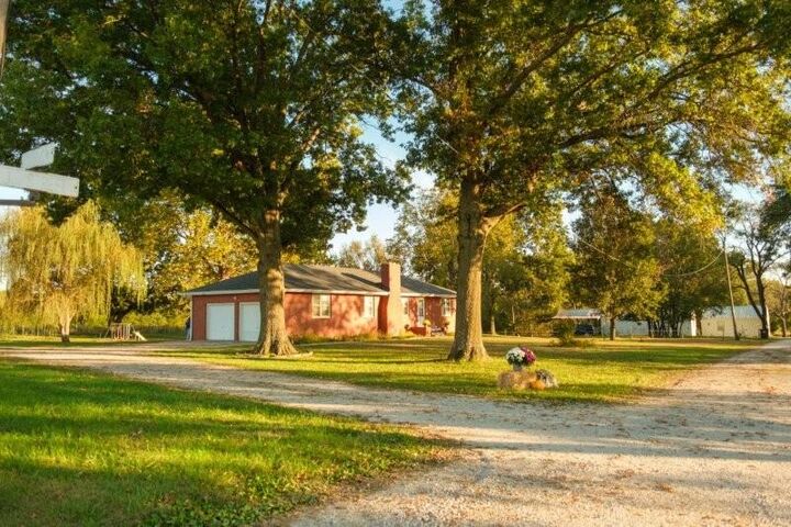 Property Photo: 616 J Street MO 64739