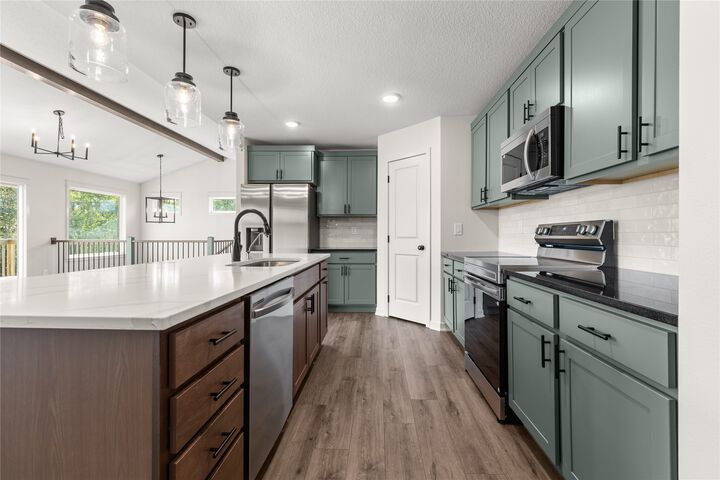 Property Photo: 811 Fawn Court IA 50169
