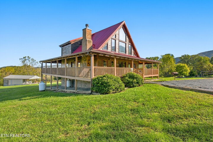 Property Photo: 3213 Grinders Way TN 37862