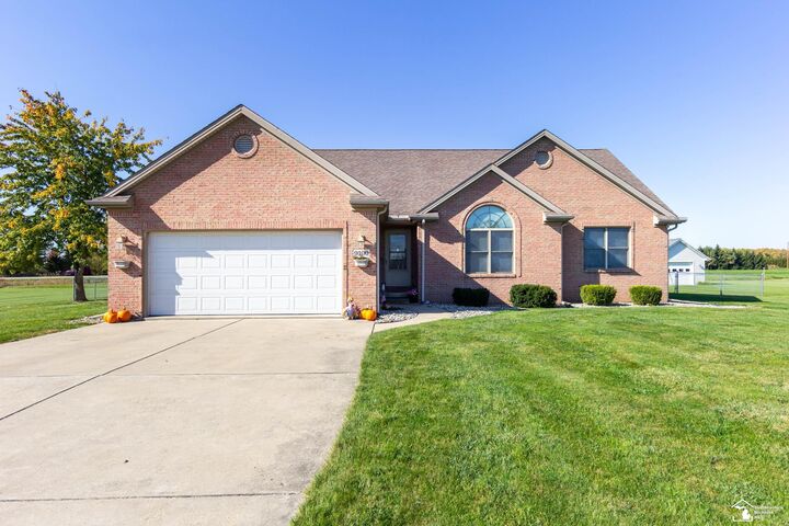 Property Photo:  9100 E Monroe 9100 Northwood Dr  MI 49229 