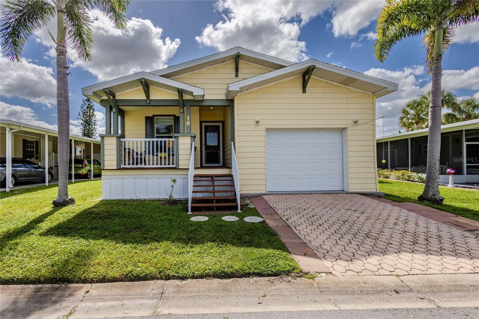 Property Photo:  2100 Kings Highway 16  FL 33980 