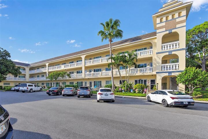 Property Photo: 2253 Norwegian Drive 71 FL 33763