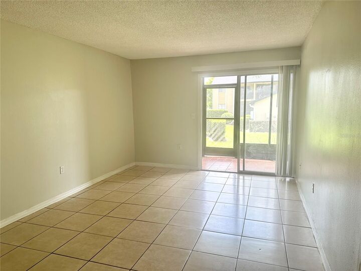 Property Photo: 950 Lake Destiny Road C FL 32714