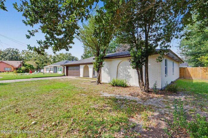 Property Photo:  757 Canterbury Drive  MS 39532 