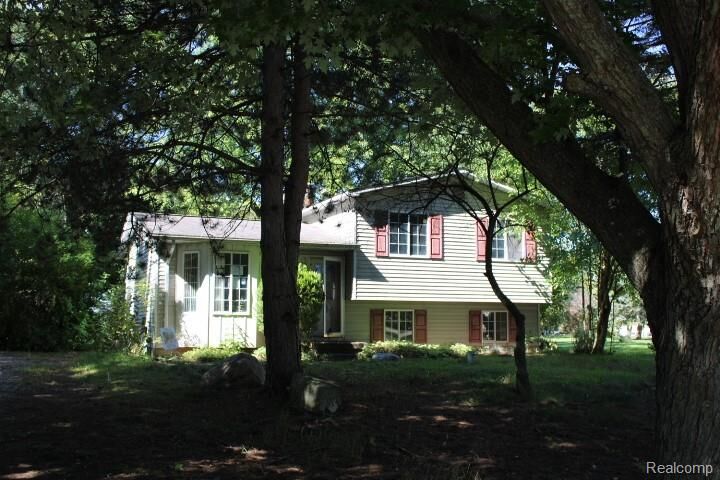Property Photo: 5841 Gracelawn Street MI 48461 9635