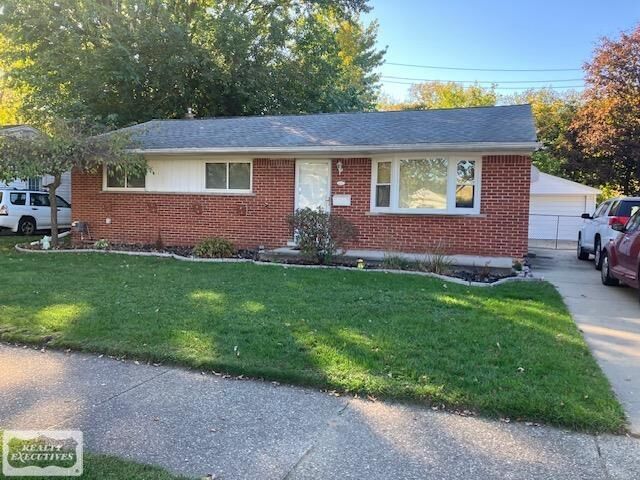 Property Photo:  41203 Paign Drive  MI 48313 