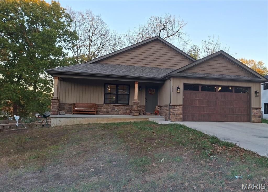Property Photo:  220 N Spruce Street  MO 63628 