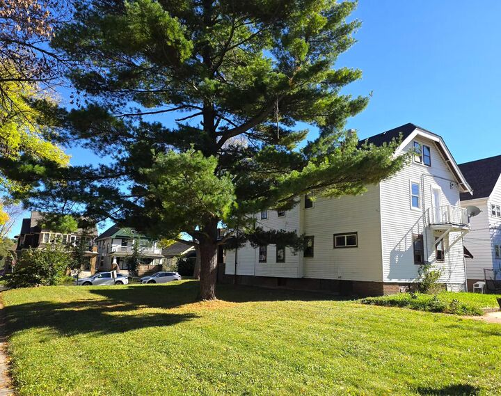 Property Photo:  2773 N 44th St  WI 53210 