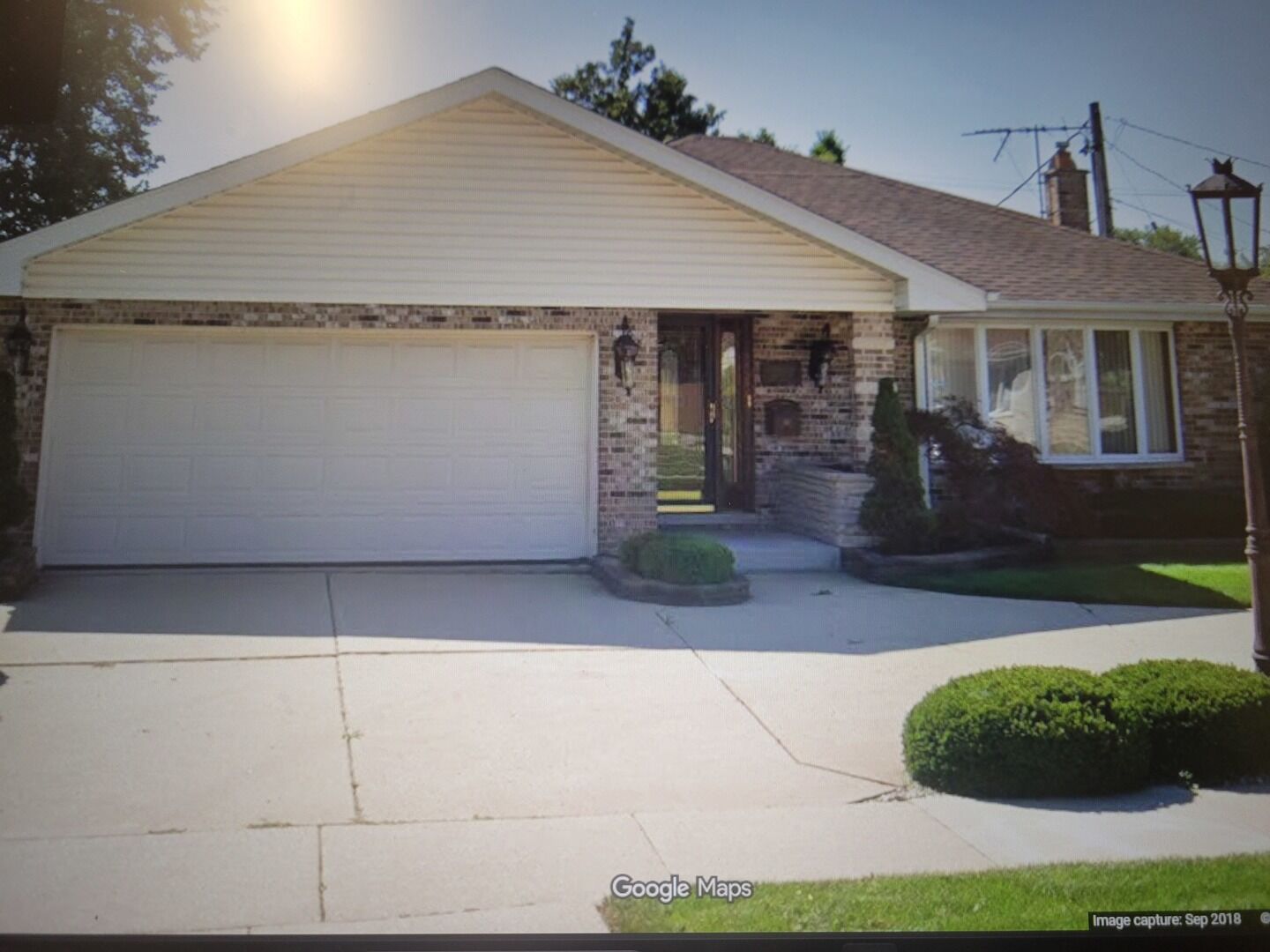 Property Photo:  1419 E Lincoln Avenue  IL 60018 