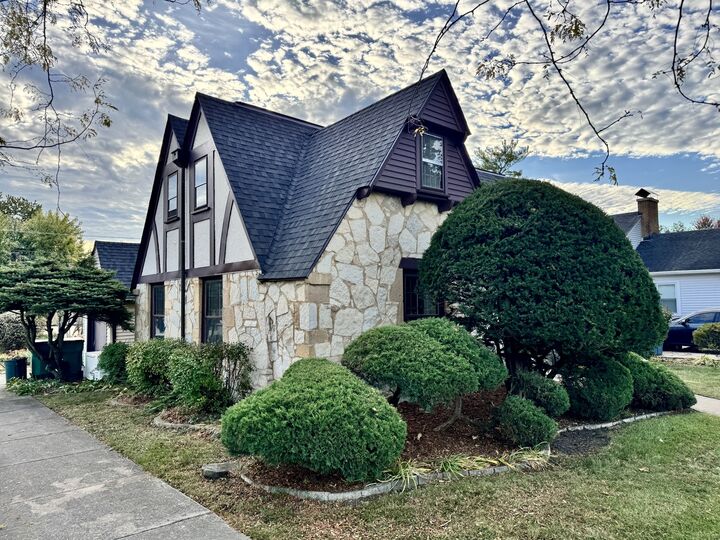 Property Photo:  420 Mack Street  IL 60435 