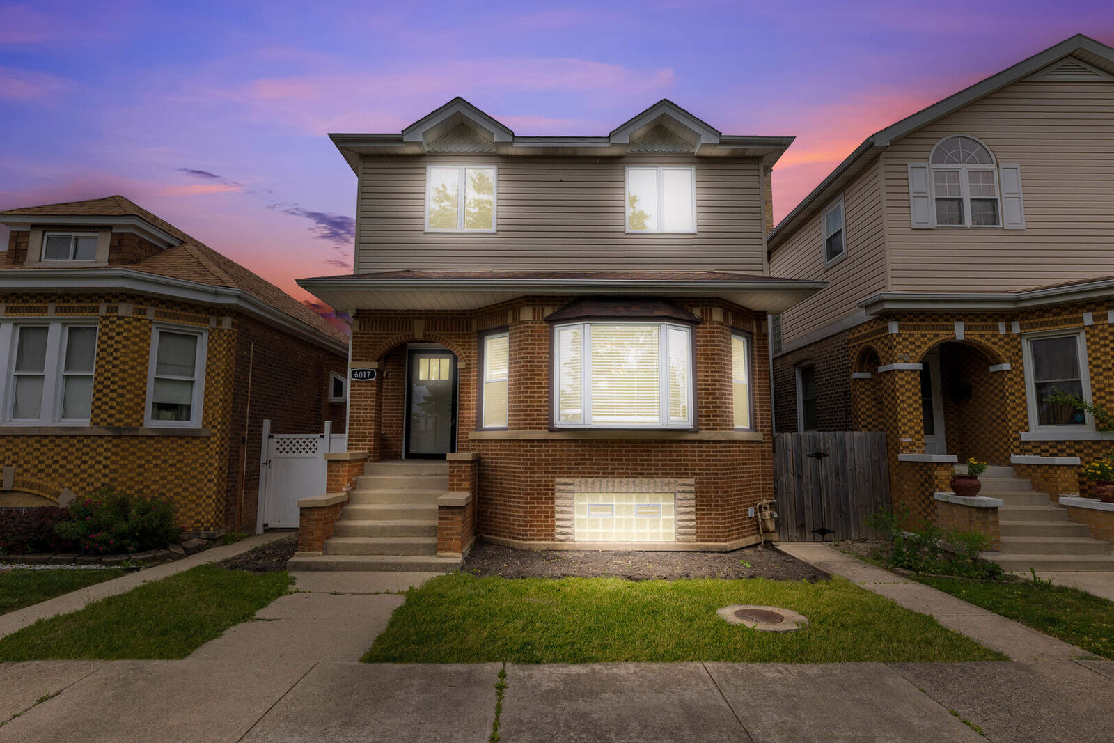 Property Photo:  6017 S Monitor Avenue  IL 60638 