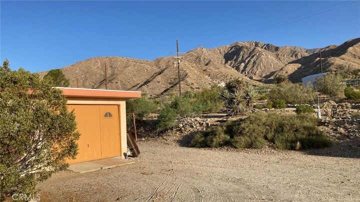 Property Photo: 50557 Cheyenne CA 92256