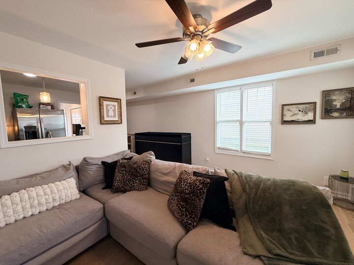 Property Photo:  943 Wall St  TN 37040 