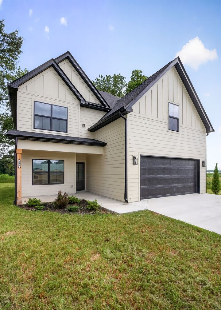 Property Photo:  241 Cripps Ln  TN 37166 