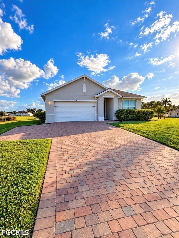 Property Photo: 334 Kismet Parkway E FL 33909