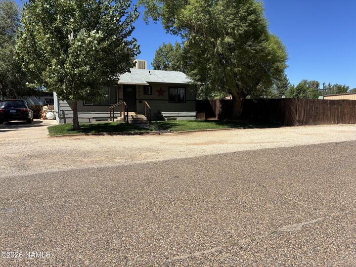 Property Photo:  343 N Navajo Drive  AZ 86022 