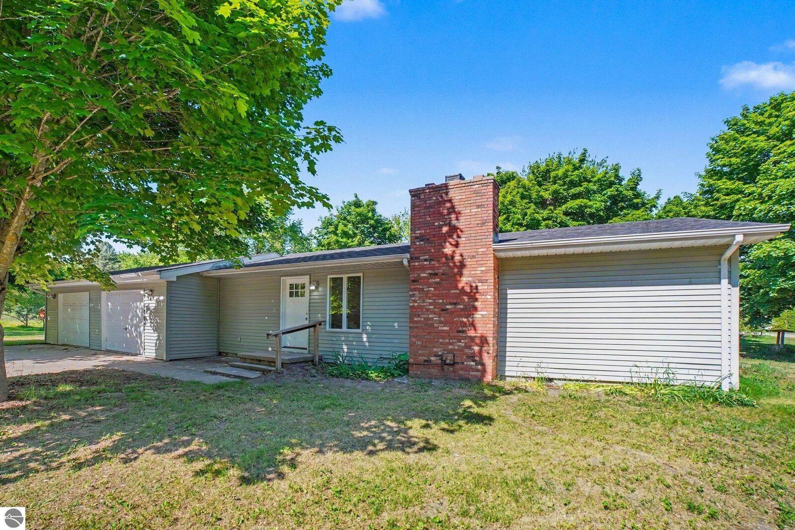 Property Photo: 8220 E Upham Drive MI 48858