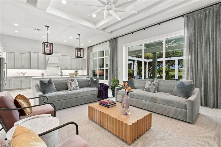 Property Photo:  3181 Capistrano Ln  FL 34114 