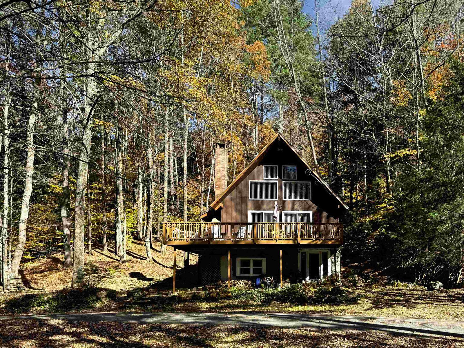 Property Photo:  27 Paul's Way  VT 05149 