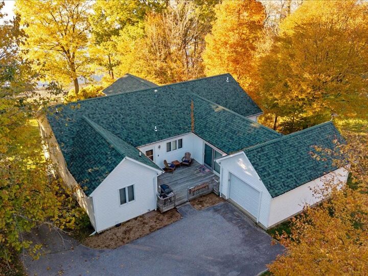 Property Photo:  206 Lighthouse Point Road  VT 05463 