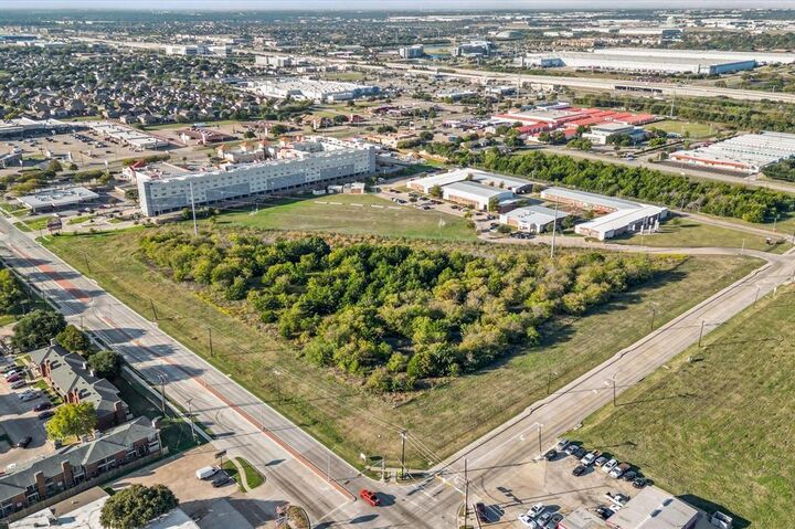 Property Photo:  2408 S Carrier Parkway  TX 75051 