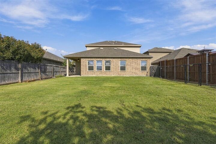 Property Photo: 14505 Mainstay Way TX 76052