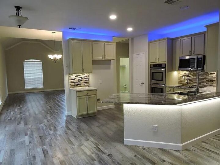 Property Photo:  2032 Knights Court  TX 75013 