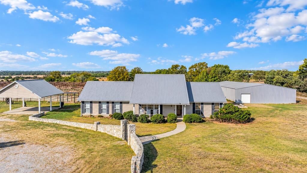 Property Photo: 26034 Indian Meridian Road OK 73098