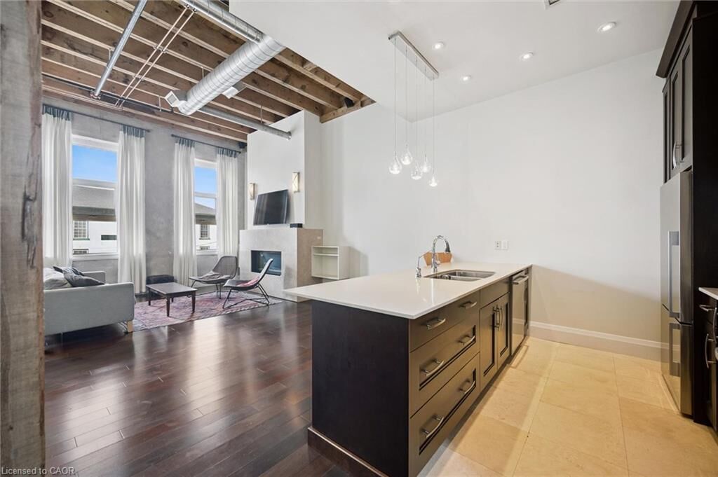 Property Photo:  25 Concession Street 204  ON N1R 2G6 