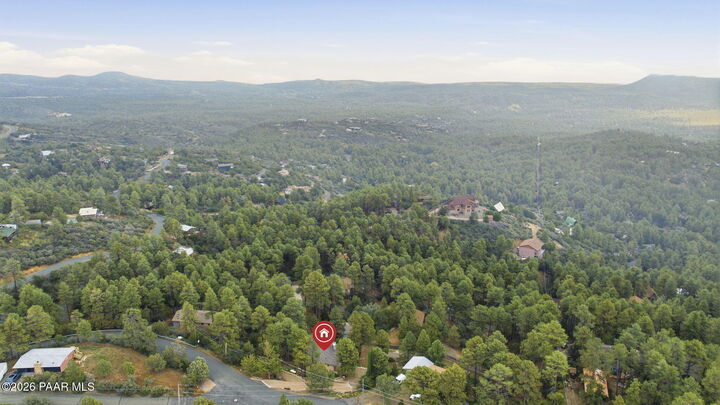 Property Photo:  1067 N Skyline Drive  AZ 86305 