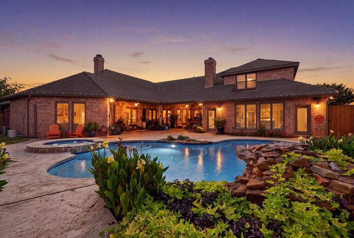 Property Photo: 808 Keystone Ct TX 79705