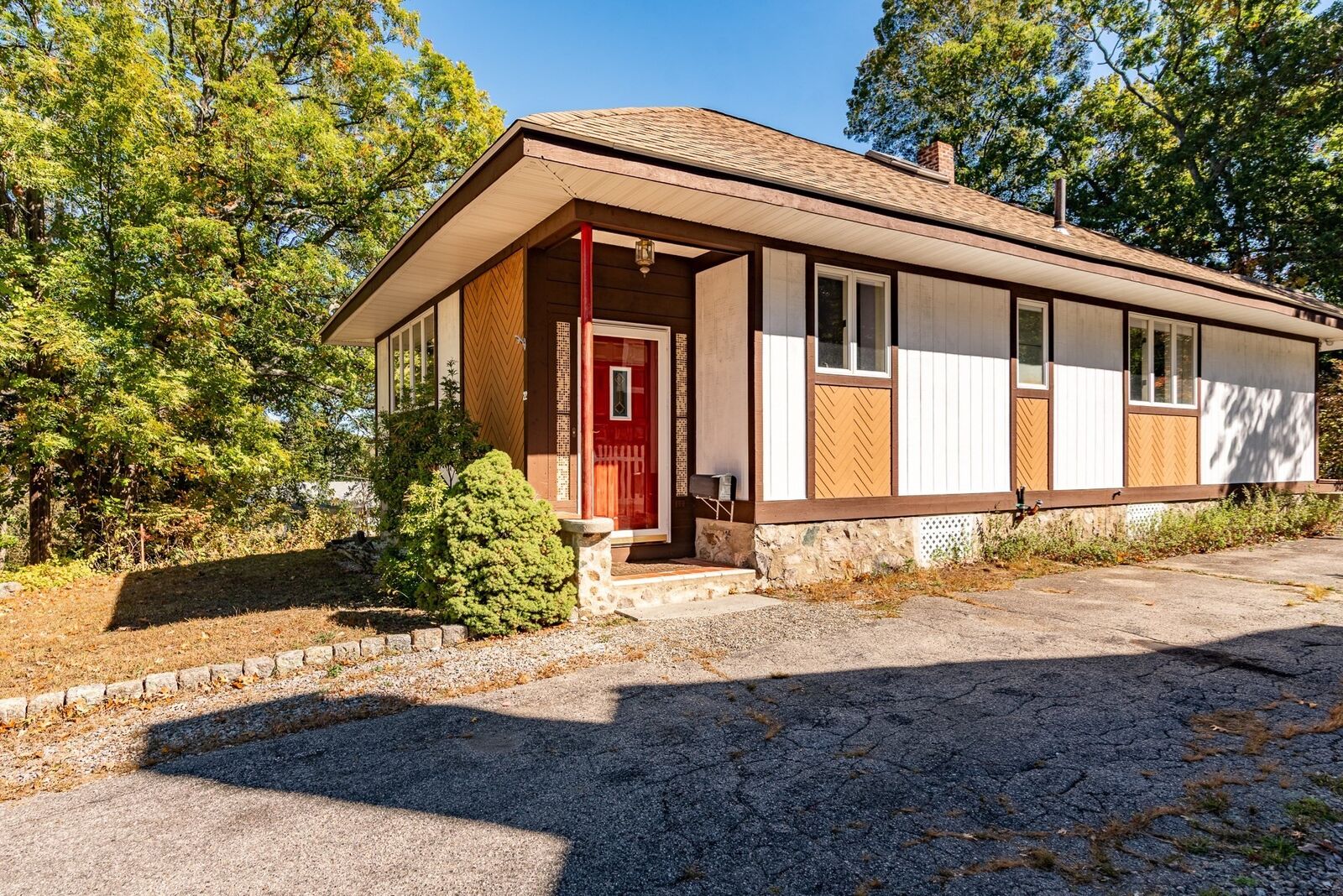 Property Photo:  22 Vernon St  MA 02136 