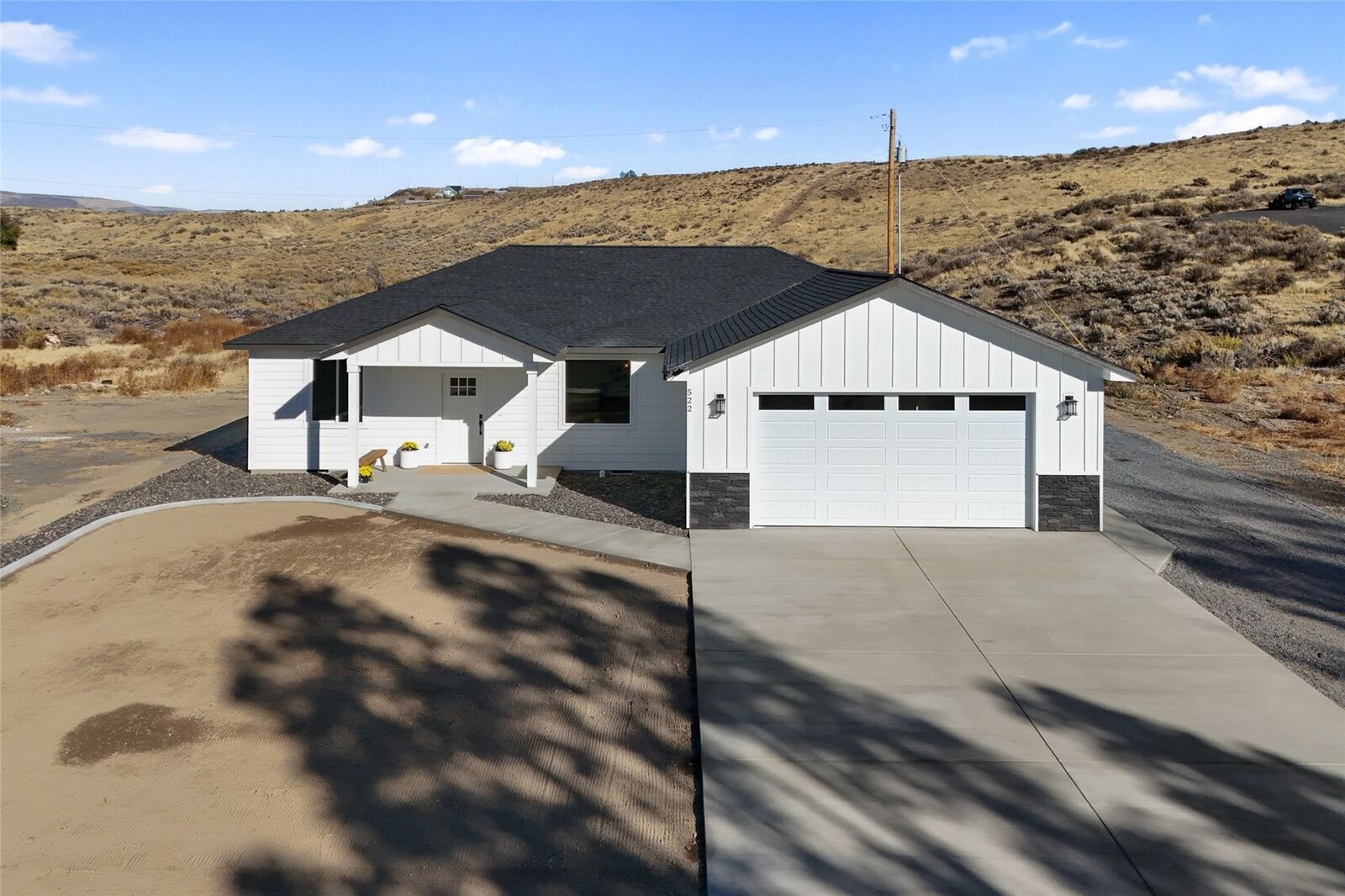 Property Photo: 522 NE 4th Avenue WA 98851
