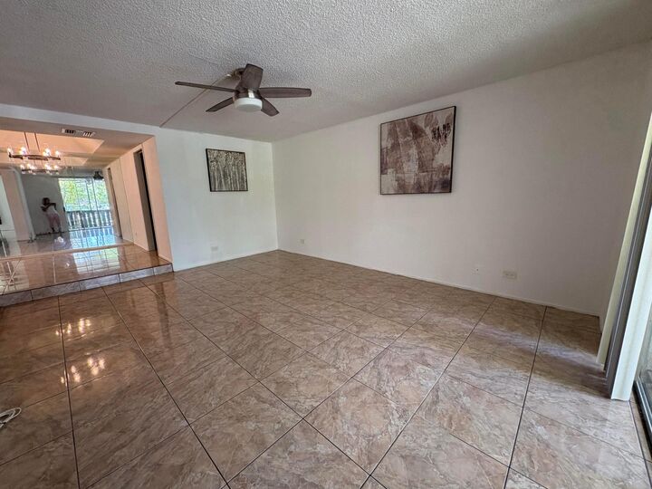 Property Photo: 3710 Inverrary Drive 2G FL 33319