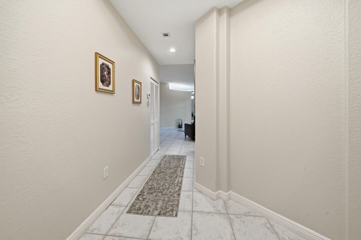 Property Photo: 7986 Exeter Boulevard W 101 FL 33321