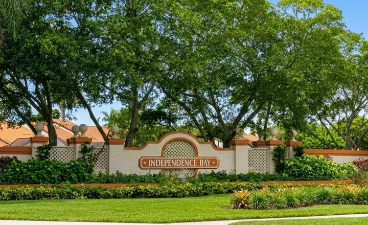 Property Photo:  25 Centennial Court  FL 33442 