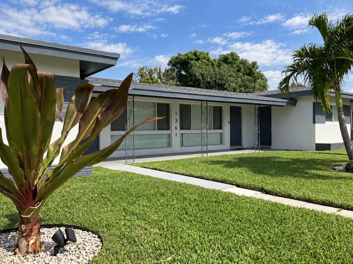 Property Photo: 1261 SE 2nd Street 1 FL 33441