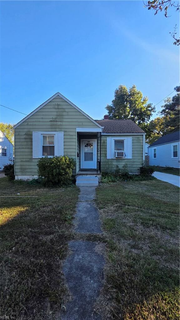 Property Photo: 309 Beechwood Ave VA 23505