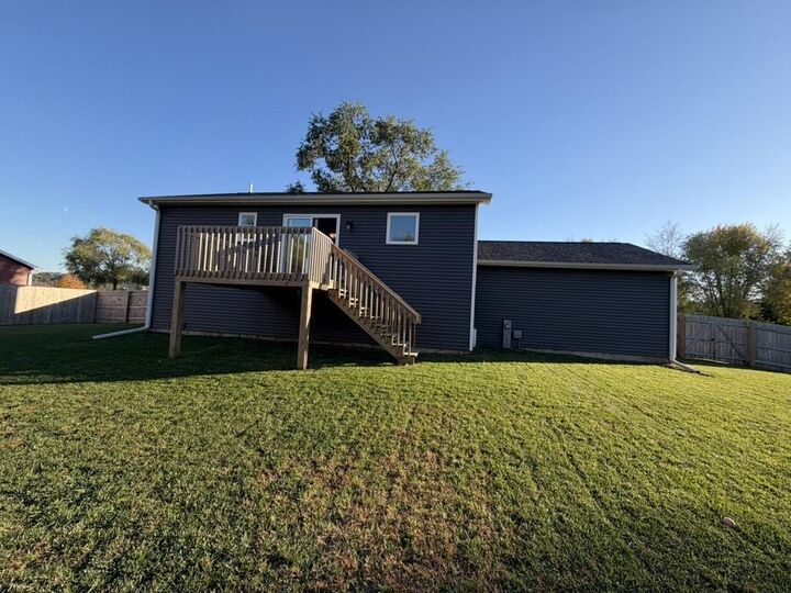 Property Photo: 105 Meadow Street WI 53503
