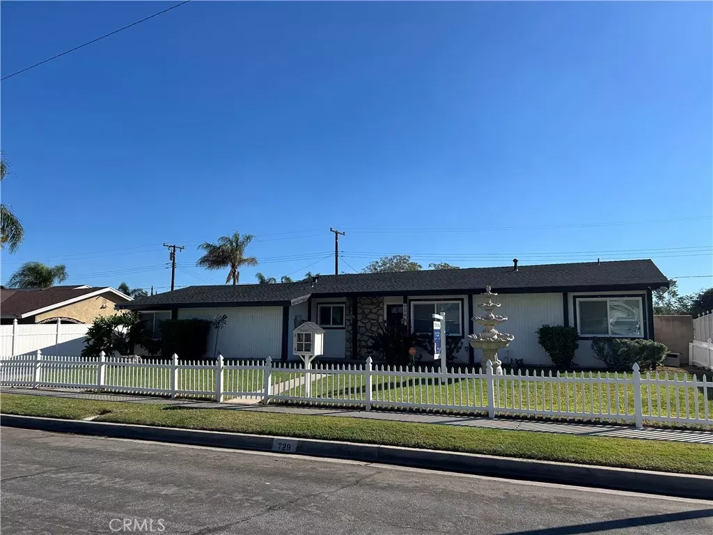 Property Photo:  729 E Home Street  CA 92376 