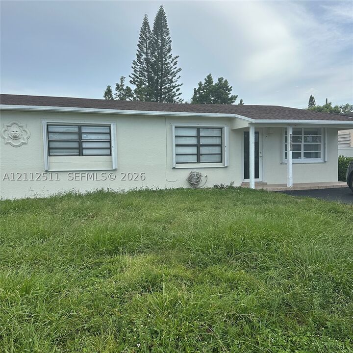 Property Photo:  6432 Flagler St 1  FL 33023 