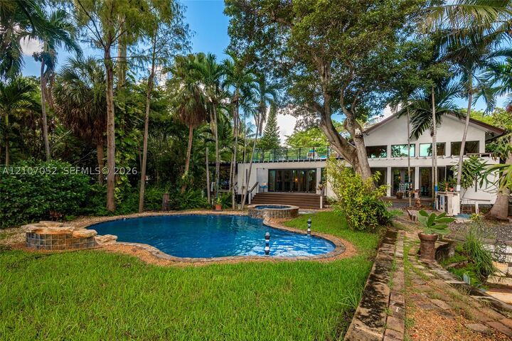 Property Photo:  2200 Lazy Ln  FL 33305 