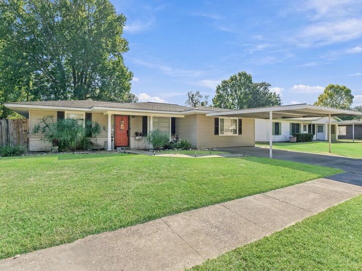 Property Photo:  403 Camellia Ave.  TX 77630 